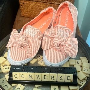 Converse slip on shoes